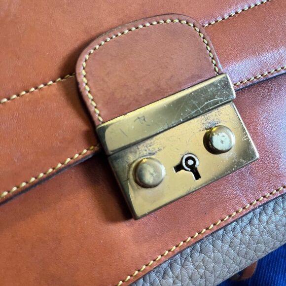 Vintage Dooney & Bourke leather doctor satchel bag w/key, charm & dustbag - Picture 4 of 16